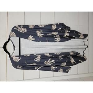 Boutique Heimish 3XL grey with white tigers tee shirt fabric cardigan